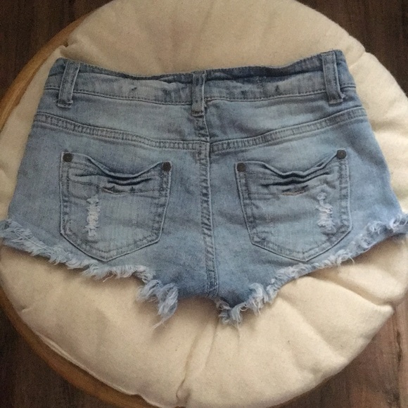 HIGHWAY Jeans Shorts. Size 25. - Picture 4 of 4